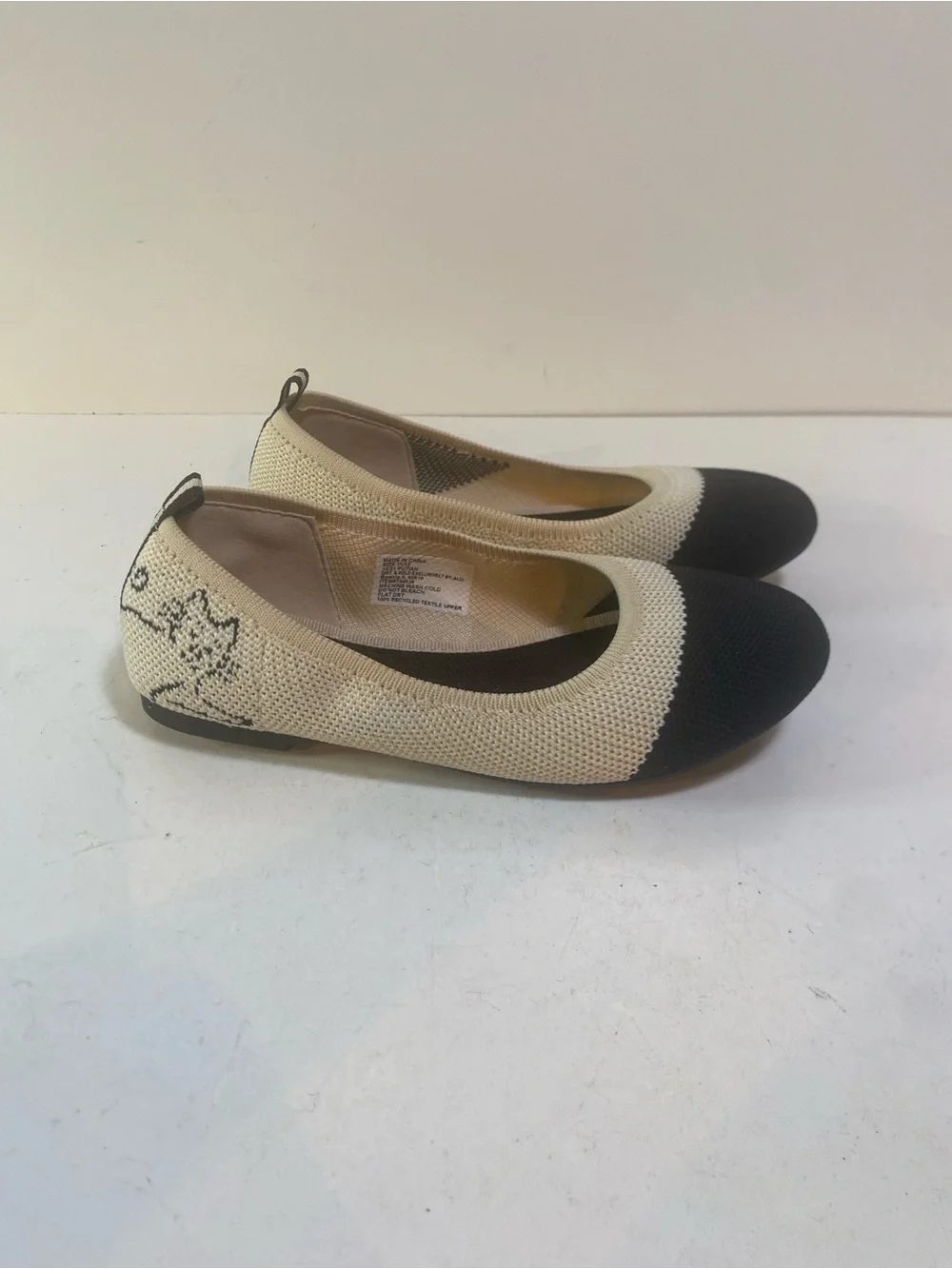 Lily And Dan Black & Ivory Woven Cat Detail Flats Size 11/12